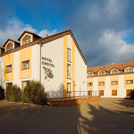 Hotel Chotol Horomerice Exterior foto